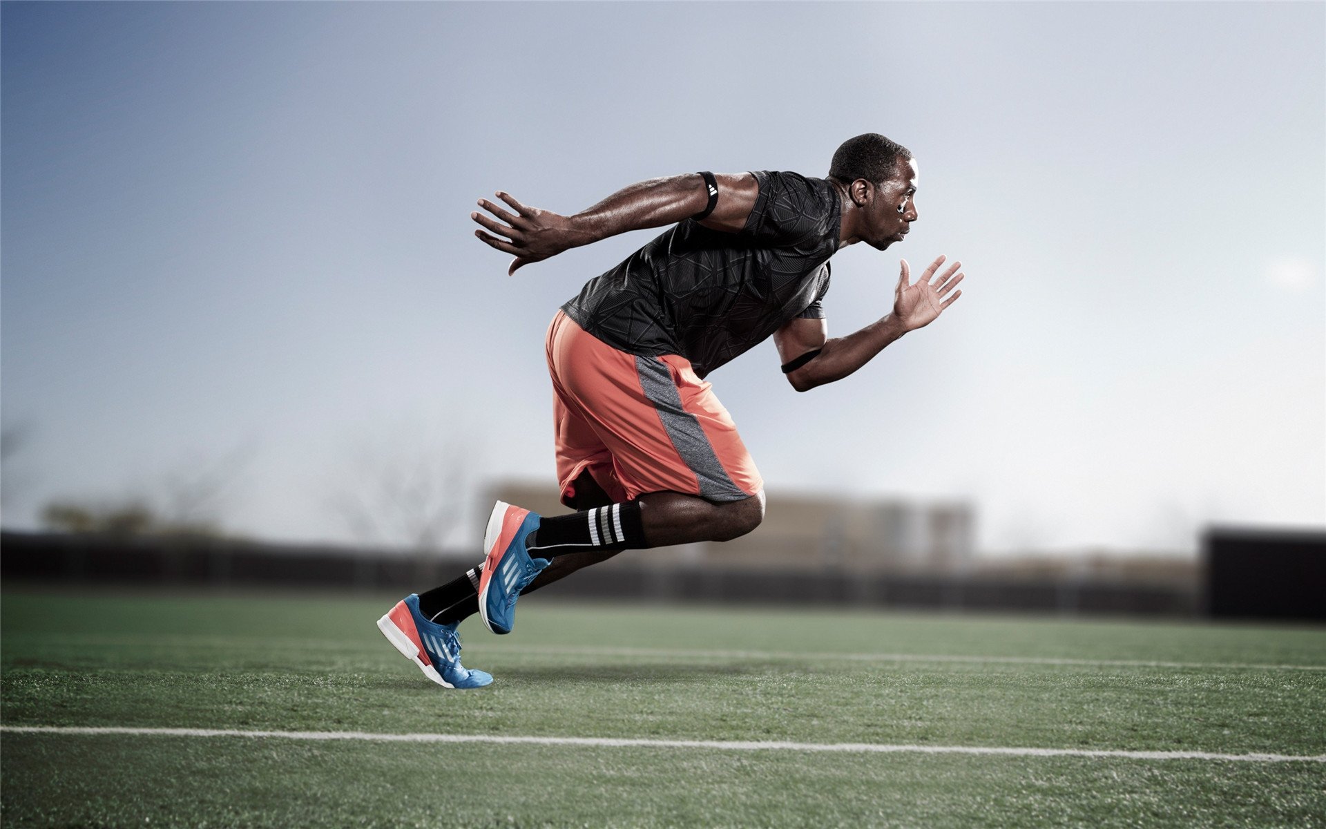 纳达尔鏖战五盘险胜德约科维奇 第15次晋级法网男单四强